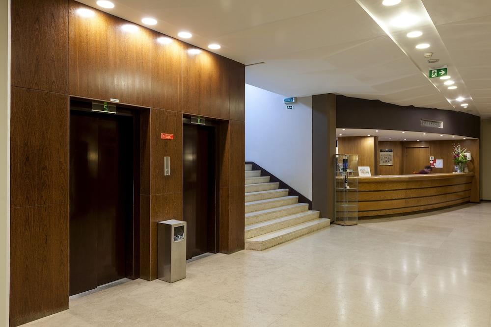 Carcavelos Beach Hotel Exterior photo