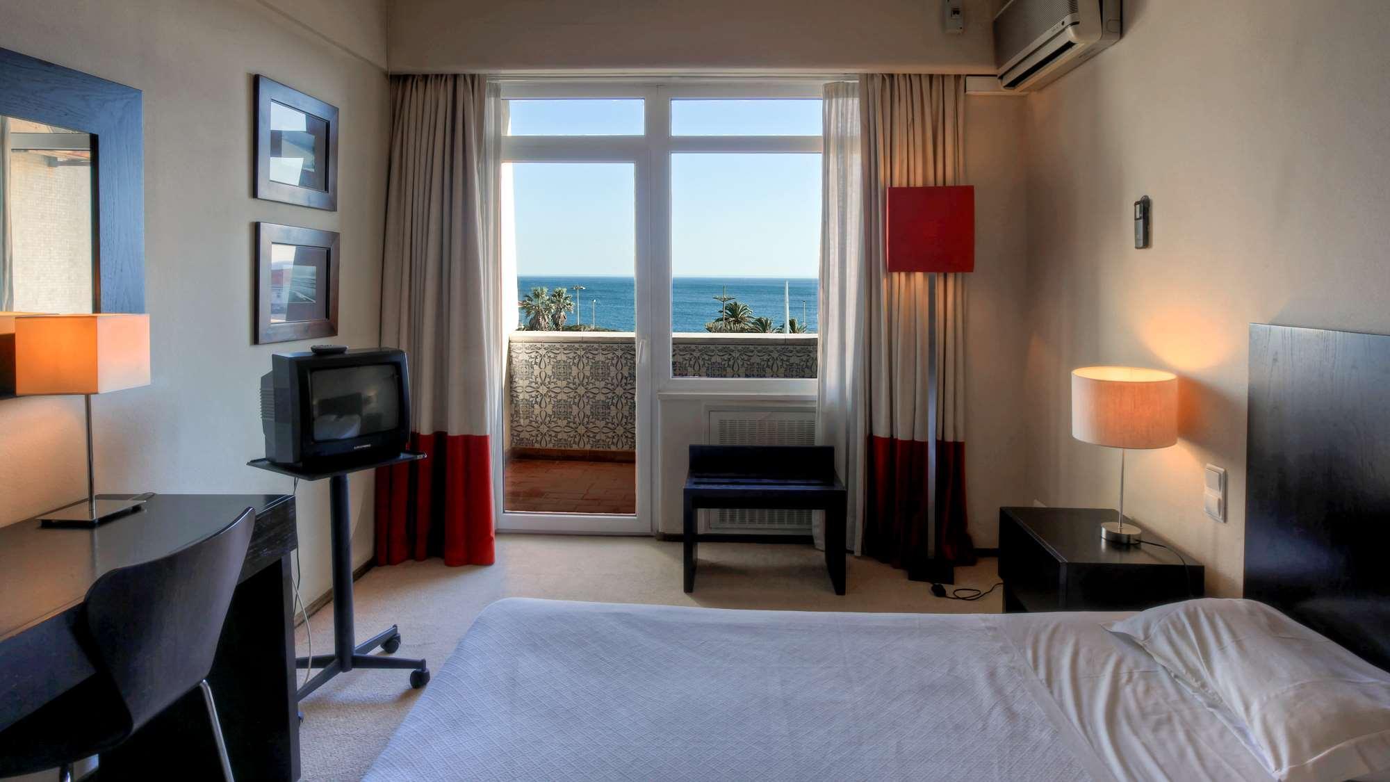 Carcavelos Beach Hotel Exterior photo