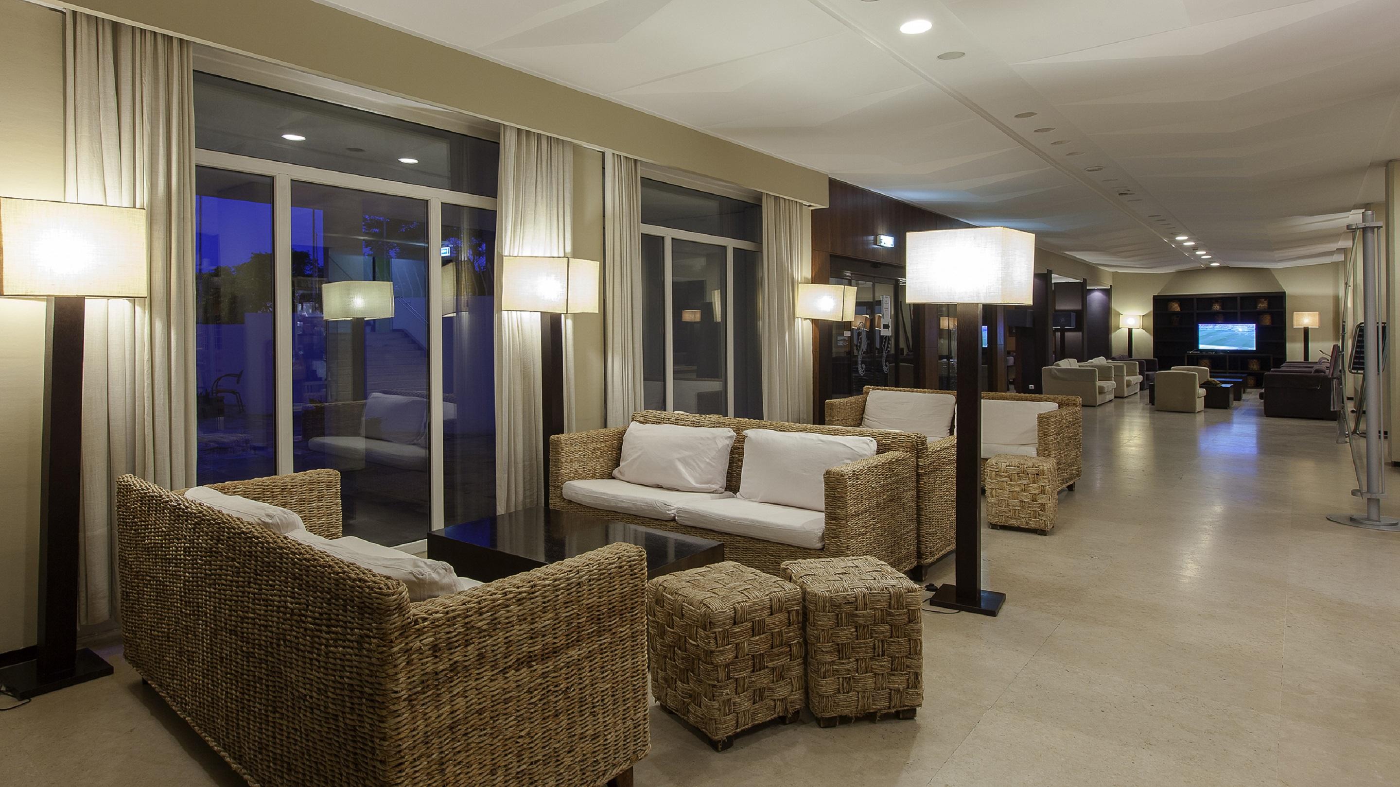 Carcavelos Beach Hotel Exterior photo