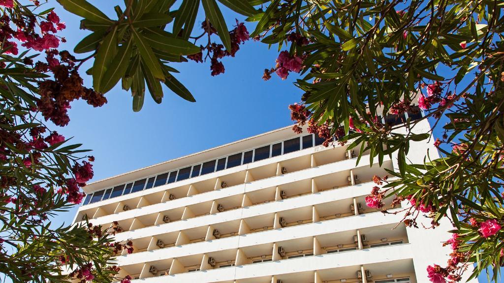 Carcavelos Beach Hotel Exterior photo